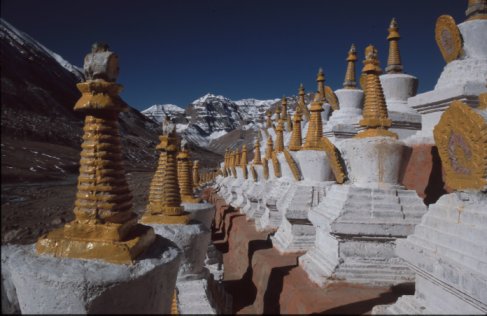 Stupas auf der Kailash-Kora