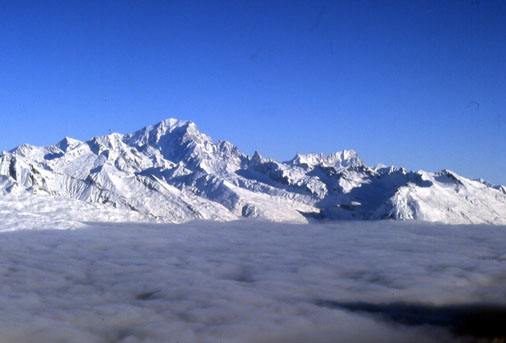 B2: Mont Blanc und Grand Jorasse (03.01.04)