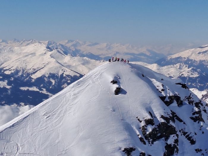 B28: Alles drauf (Schollberg, Rätikon, 08.03.25)