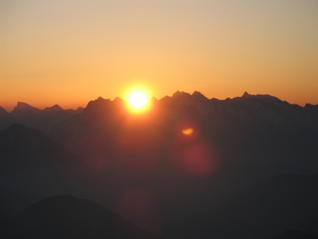 G3: Sonnenaufgang über Karwendel (Hohe Munde, 21.04.07)
