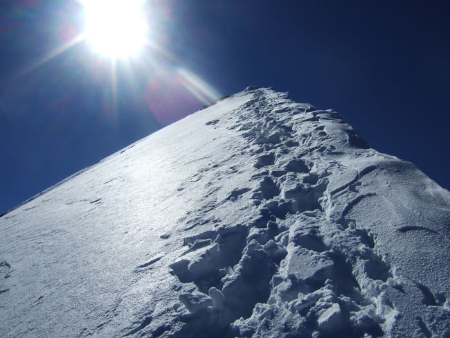 G4: Himmelwärts (Blüemlisalphorn, 14.06.09)